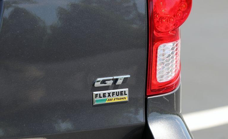 2017 Silver /Black Dodge Grand Caravan GT (2C4RDGEG0HR) with an 3.6L V6 DOHC 24V engine, 6A transmission, located at 3160 South Valley View Blvd, Las Vegas, NV, 89146, (888) 750-6845, 36.132458, -115.190247 - The 2017 Dodge Grand Caravan is all about transporting a bunch of people at an affordable price. This seven-passenger minivan undercuts its least expensive competitor by thousands of dollars when new. Even when loaded to the hilt with options, the price tag doesn't come close to its high-rent rivals- Photo#10