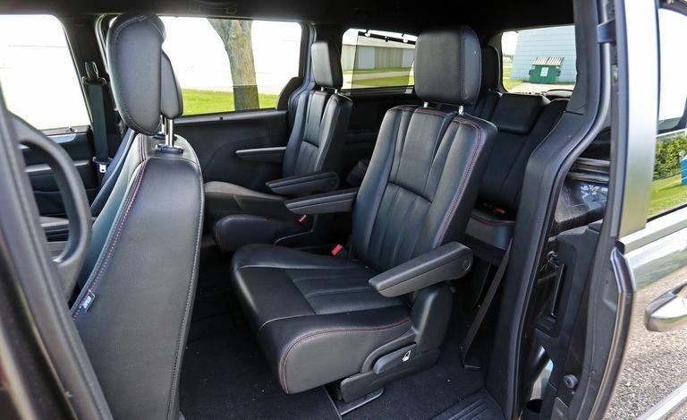 2017 Silver /Black Dodge Grand Caravan GT (2C4RDGEG0HR) with an 3.6L V6 DOHC 24V engine, 6A transmission, located at 3160 South Valley View Blvd, Las Vegas, NV, 89146, (888) 750-6845, 36.132458, -115.190247 - The 2017 Dodge Grand Caravan is all about transporting a bunch of people at an affordable price. This seven-passenger minivan undercuts its least expensive competitor by thousands of dollars when new. Even when loaded to the hilt with options, the price tag doesn't come close to its high-rent rivals- Photo#18