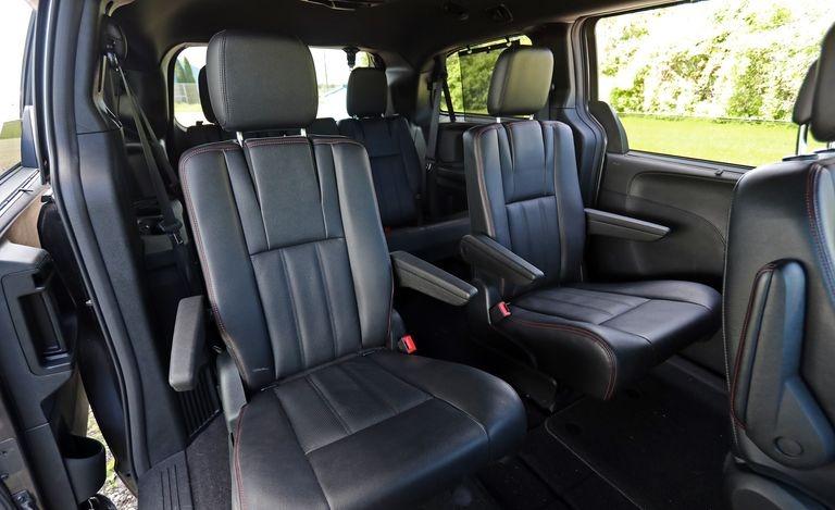 2017 Silver /Black Dodge Grand Caravan GT (2C4RDGEG0HR) with an 3.6L V6 DOHC 24V engine, 6A transmission, located at 3160 South Valley View Blvd, Las Vegas, NV, 89146, (888) 750-6845, 36.132458, -115.190247 - The 2017 Dodge Grand Caravan is all about transporting a bunch of people at an affordable price. This seven-passenger minivan undercuts its least expensive competitor by thousands of dollars when new. Even when loaded to the hilt with options, the price tag doesn't come close to its high-rent rivals- Photo#19