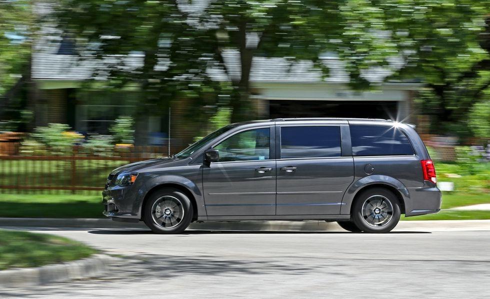 2017 Silver /Black Dodge Grand Caravan GT (2C4RDGEG0HR) with an 3.6L V6 DOHC 24V engine, 6A transmission, located at 3160 South Valley View Blvd, Las Vegas, NV, 89146, (888) 750-6845, 36.132458, -115.190247 - The 2017 Dodge Grand Caravan is all about transporting a bunch of people at an affordable price. This seven-passenger minivan undercuts its least expensive competitor by thousands of dollars when new. Even when loaded to the hilt with options, the price tag doesn't come close to its high-rent rivals- Photo#2