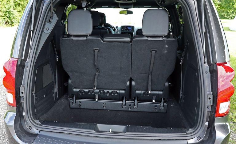 2017 Silver /Black Dodge Grand Caravan GT (2C4RDGEG0HR) with an 3.6L V6 DOHC 24V engine, 6A transmission, located at 3160 South Valley View Blvd, Las Vegas, NV, 89146, (888) 750-6845, 36.132458, -115.190247 - The 2017 Dodge Grand Caravan is all about transporting a bunch of people at an affordable price. This seven-passenger minivan undercuts its least expensive competitor by thousands of dollars when new. Even when loaded to the hilt with options, the price tag doesn't come close to its high-rent rivals- Photo#25