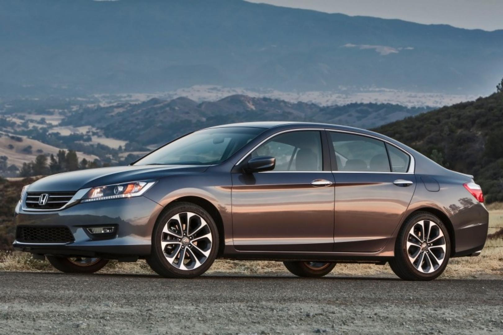 2014 Charcoal /Graphite Honda Accord Sport Sedan CVT (1HGCR2F54EA) with an 2.4L L4 DOHC 16V engine, Continuously Variable Transmission transmission, located at 3160 South Valley View Blvd, Las Vegas, NV, 89146, (888) 750-6845, 36.132458, -115.190247 - The 2014 Honda Accord earns top honors in the midsize sedan class with its mix of excellent packaging, superb fuel economy and rewarding performance. vehicle overview After last year's complete redesign, which resulted in a slimmer, more fuel-efficient Honda Accord with a higher-end cabin ambien - Photo#5