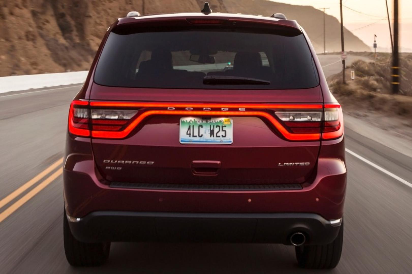 2014 Burgundy /Tan Dodge Durango Limited AWD (1C4RDJDGXEC) with an 3.6L V6 DOHC 24V engine, 8-Speed Automatic transmission, located at 3160 South Valley View Blvd, Las Vegas, NV, 89146, (888) 750-6845, 36.132458, -115.190247 - Thanks to its welcoming interior and excellent highway manners, the 2014 Dodge Durango is a great choice for a seven-passenger SUV. vehicle overview The 2014 Dodge Durango is one of our favorite options for a six- or seven-passenger SUV. The current generation not only has the roomy seating and - Photo#3